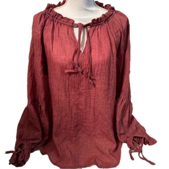 P.S. Love Tops - P.S. Love Smocked Cuff Poet Shirt.
NEW. Size Small. Rust/Burgundy Color